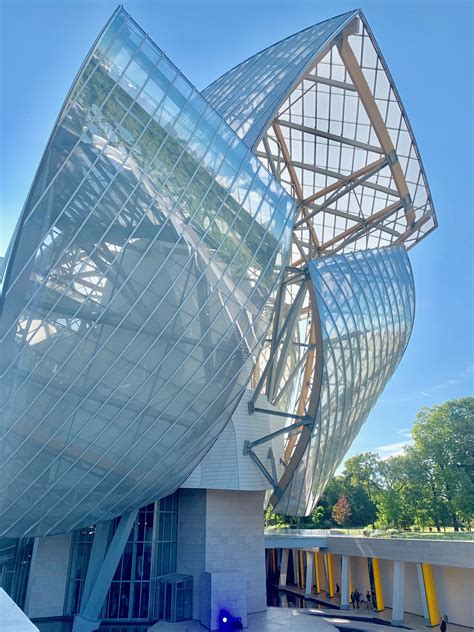 louis vuitton foundation building paris|louis vuitton foundation facts.